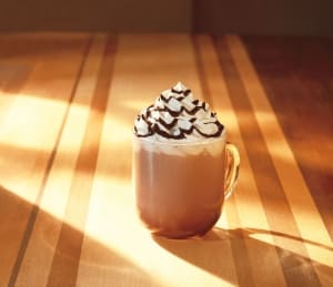 Εβδομαδα Αγιου Βαλεντινου στα Starbucks με Triple Hot Chocolate!
