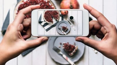 RESEARCH: Your food might actually taste better if you Instagram it first!